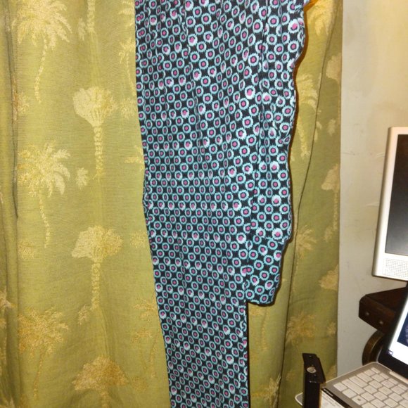 LEGGINGS - Picture 2 of 3